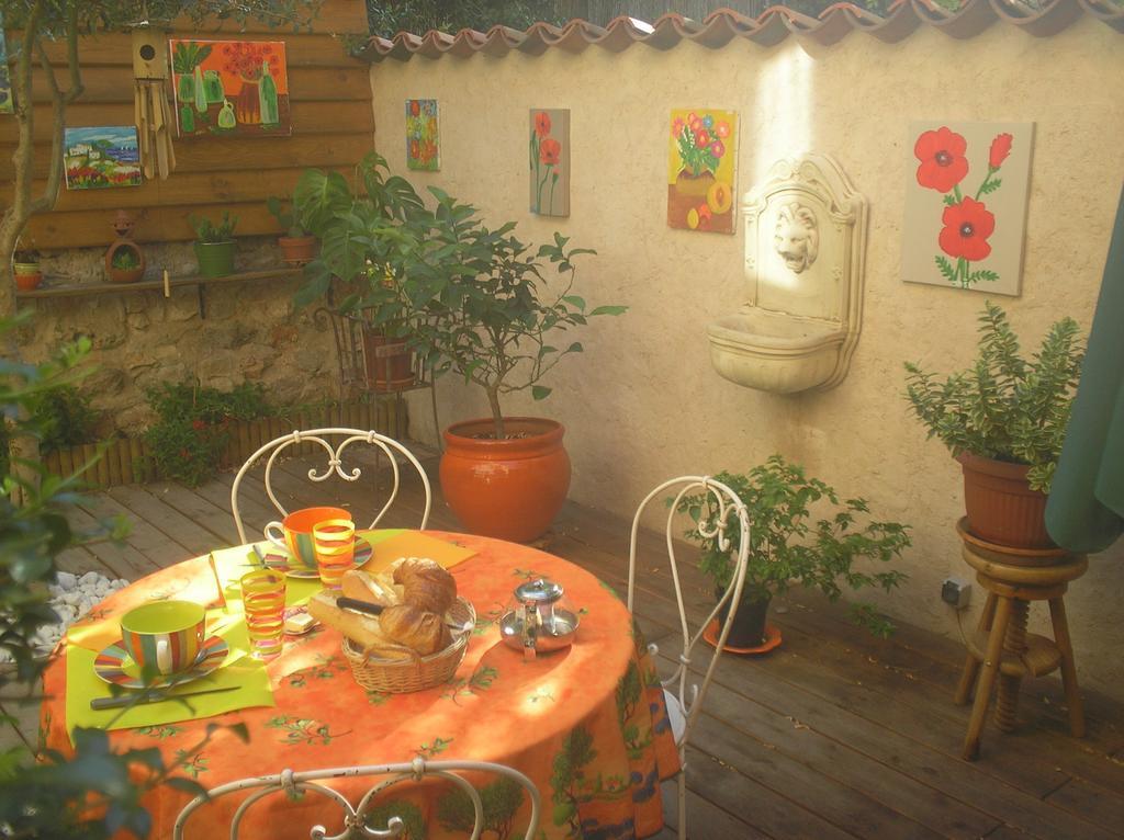 La Maison Du Bonheur Aups Ngoại thất bức ảnh